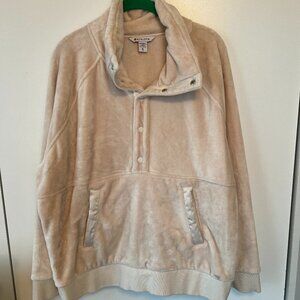 Athleta Pullover Soft Furry; Size XL